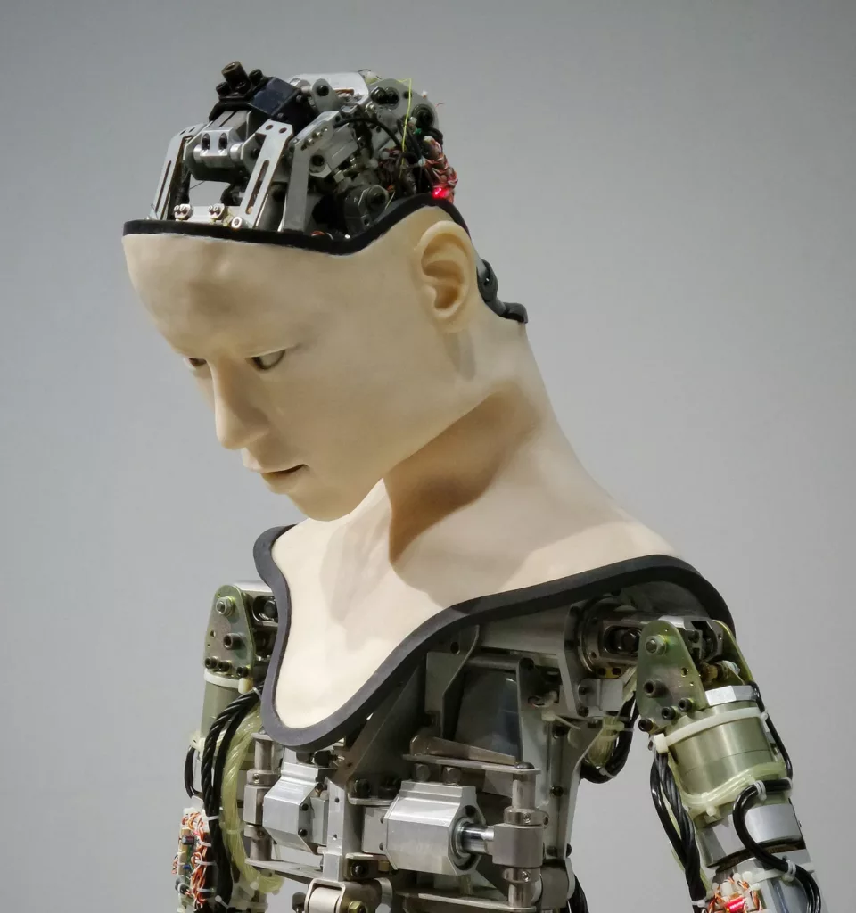 A ROBOT ILLUSTRATION WITH HUMANLIKE MASK