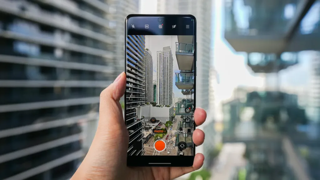 OnePlus 13 CAMERA OPENED AND FOCUSING BUILDINGS